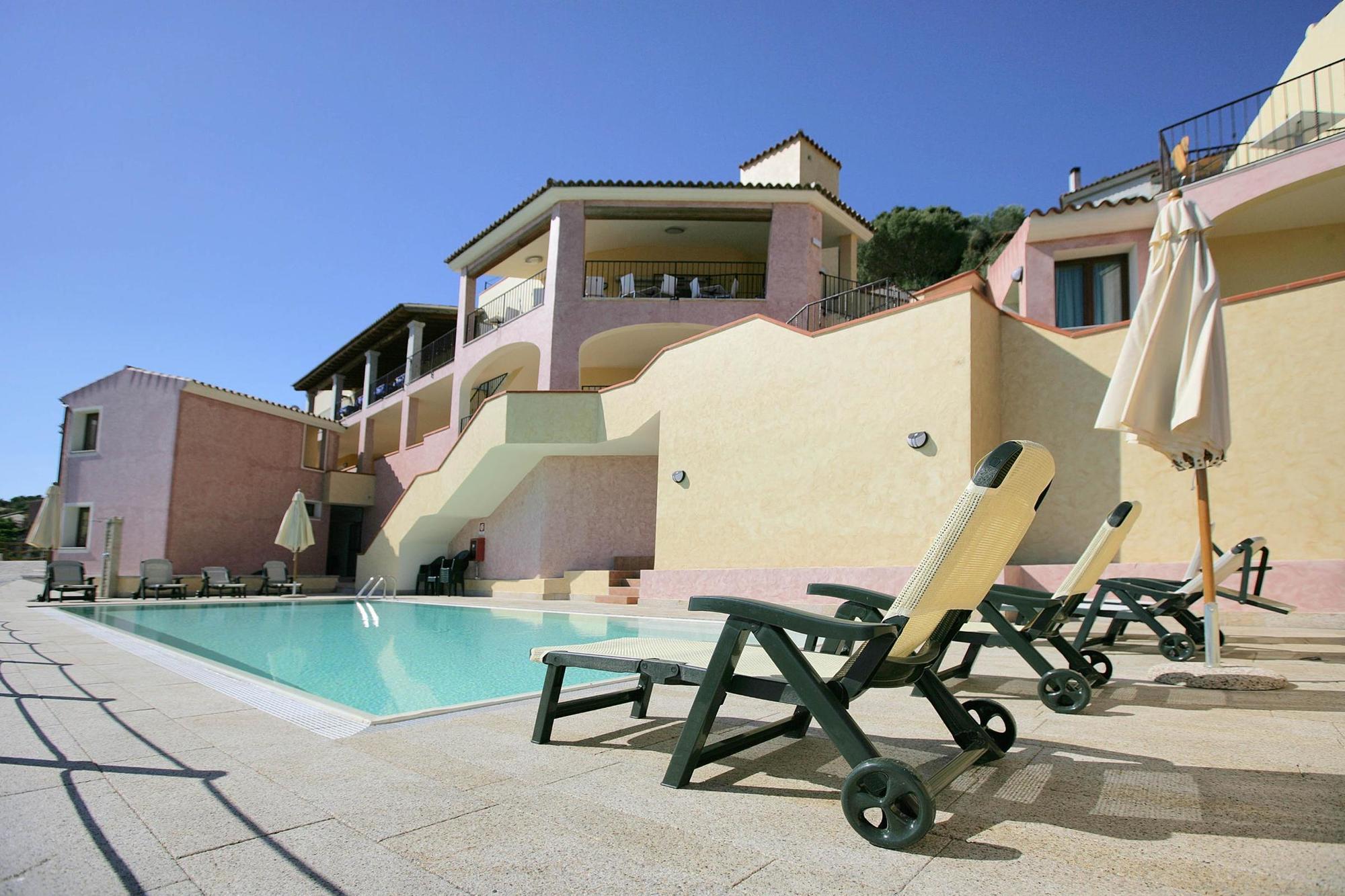 Hotel Castello Budoni Exterior foto